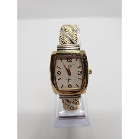 Studio Time Women's gold watch. Bangle band. STD9511 318 PC21